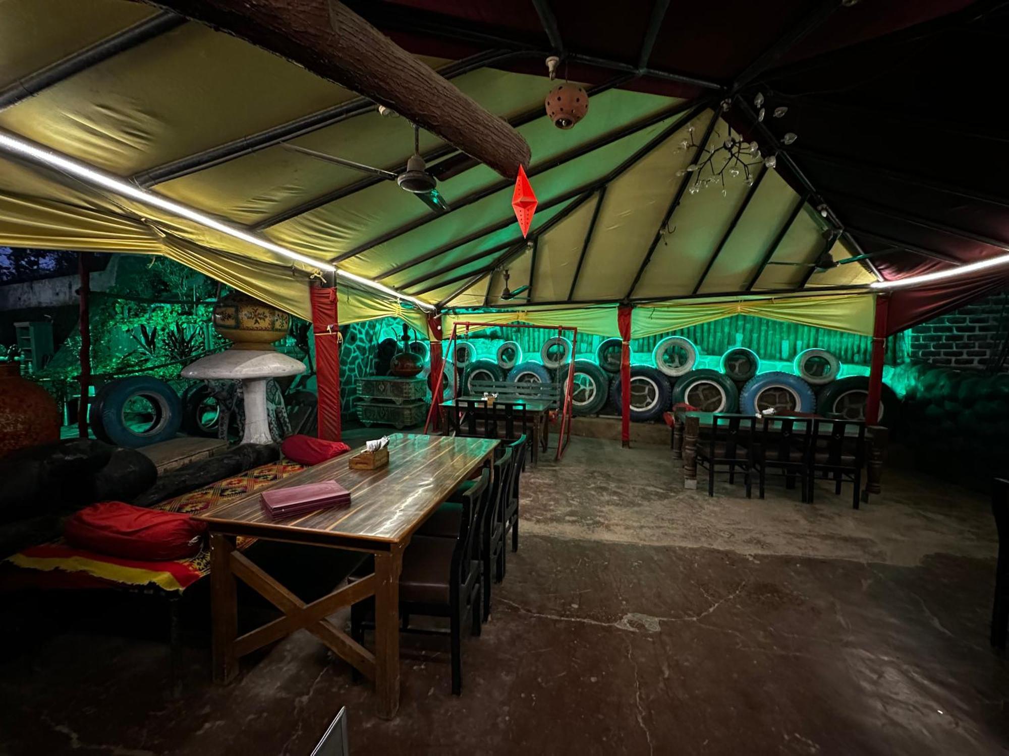 The Saffron Suites Sasupada Luaran gambar