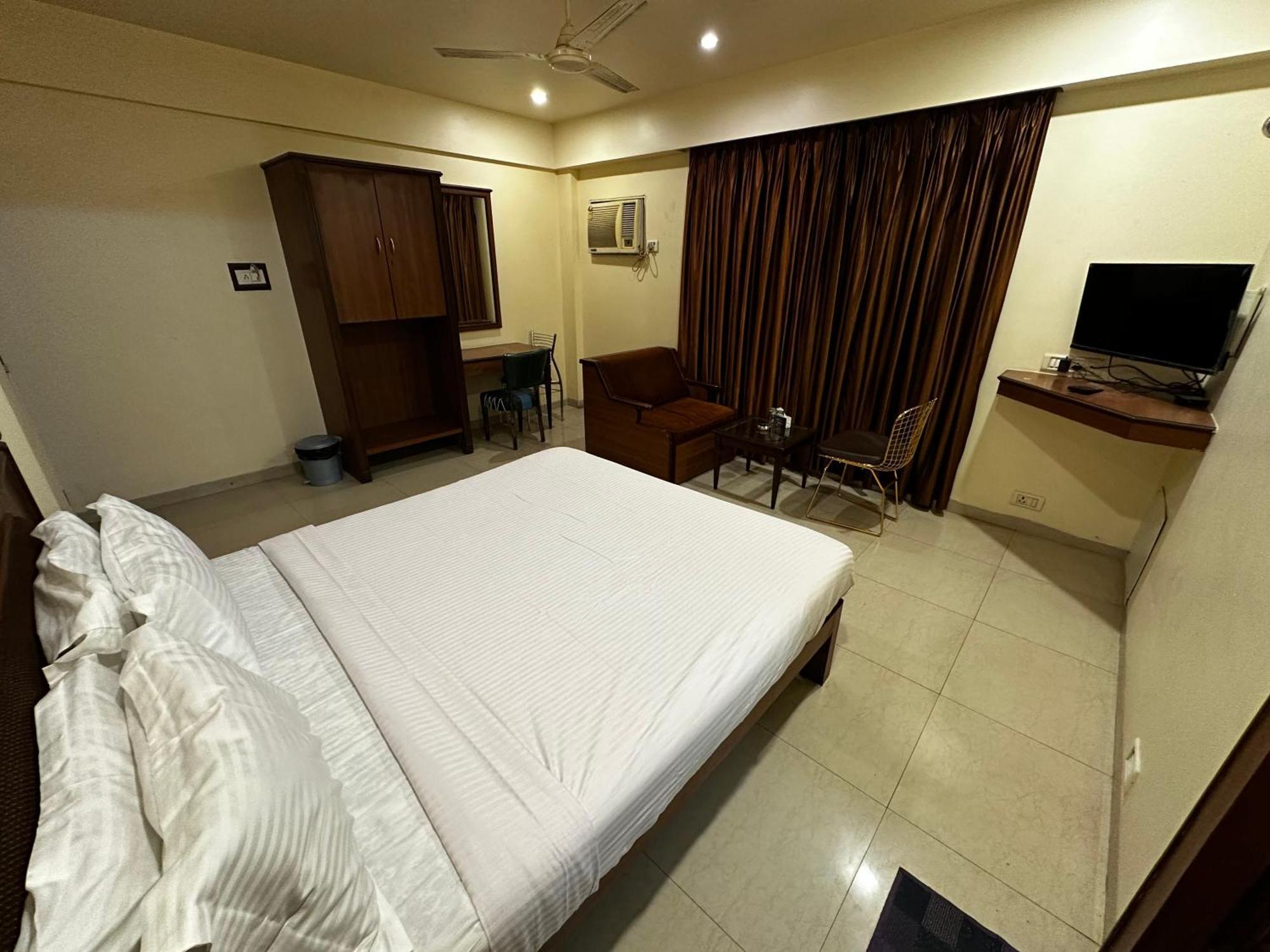 The Saffron Suites Sasupada Luaran gambar
